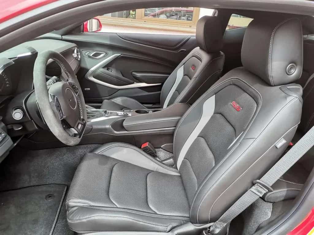 Chevrolet Camaro V8 Coupe 05/2025-photo-5