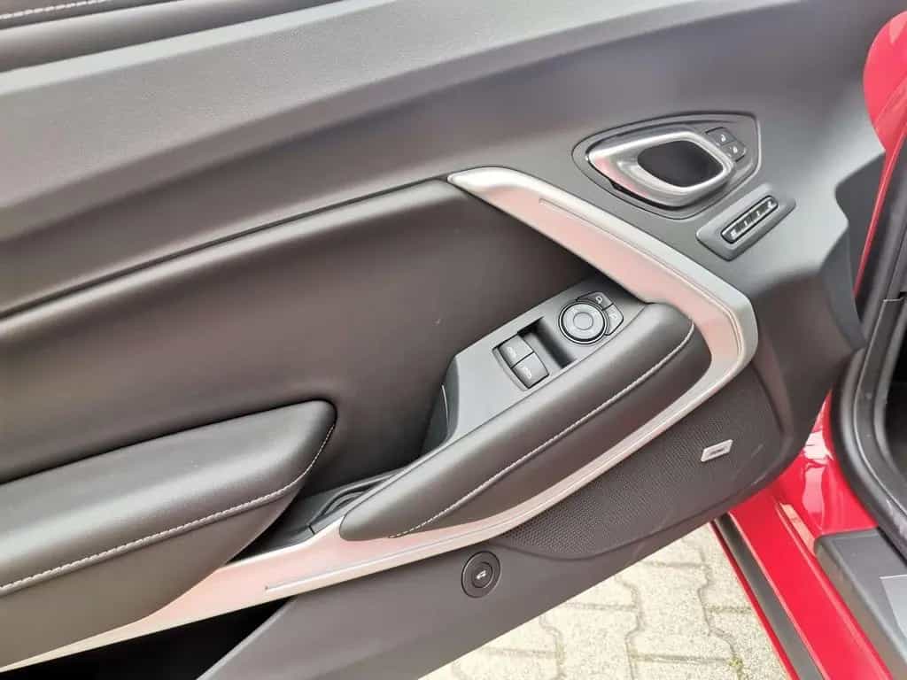 Chevrolet Camaro V8 Coupe 05/2025-photo-7