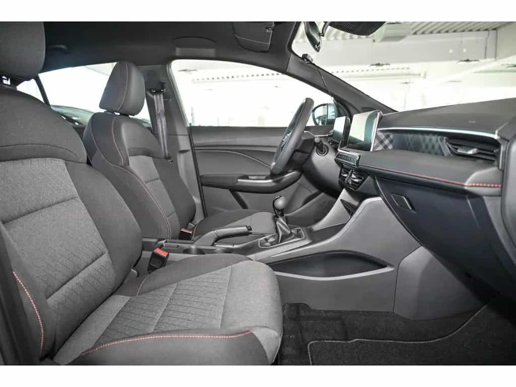 MG MG3 3 1.5L 5MT COM MY24.5 Navi Digitales Cockpit 04/2025-photo-5