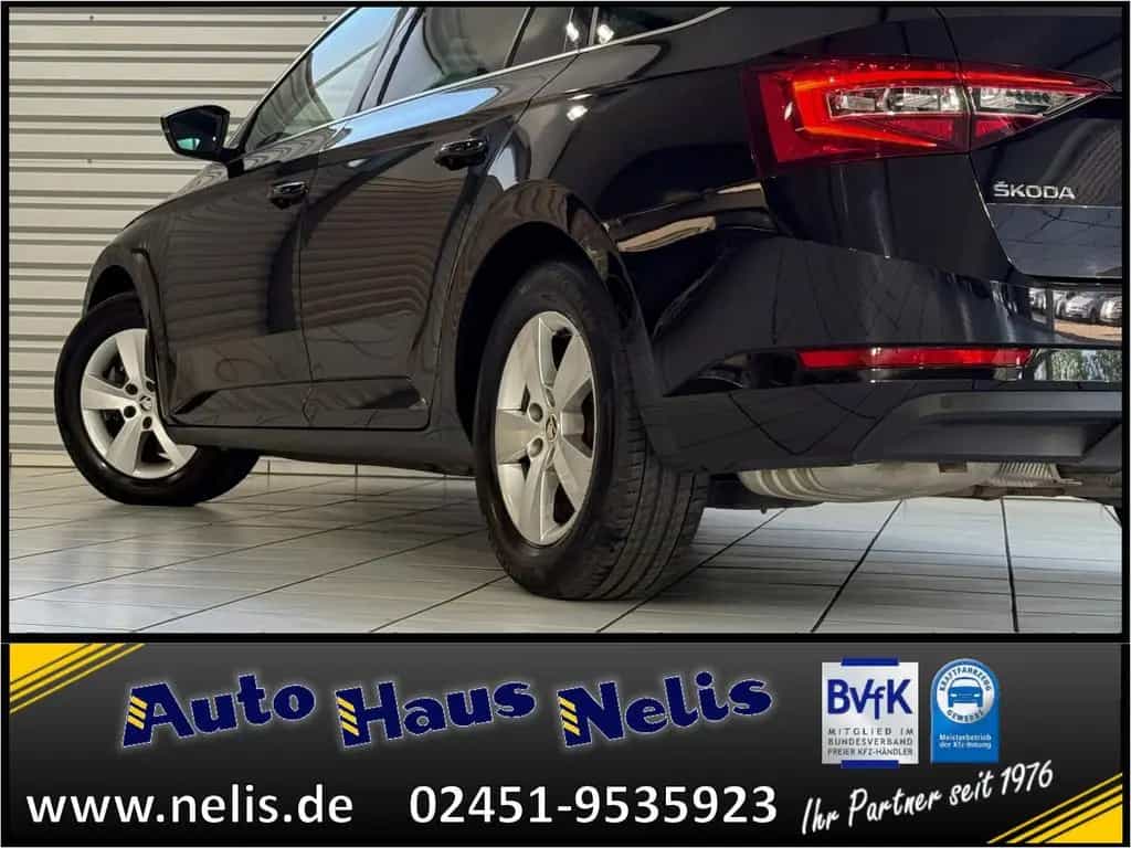 Skoda Superb 1,5 TSI Combi DSG Ambition Bi-Xenon ACC R 07/2019-photo-23