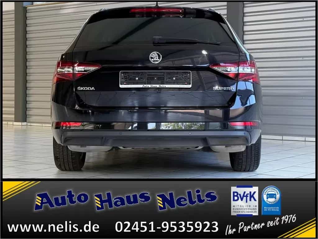 Skoda Superb 1,5 TSI Combi DSG Ambition Bi-Xenon ACC R 07/2019-photo-3
