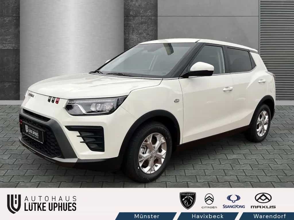 KGM Tivoli Nomad MT Navi CarPlay DAB SHZ Spurhalte. 11/2025-photo-0