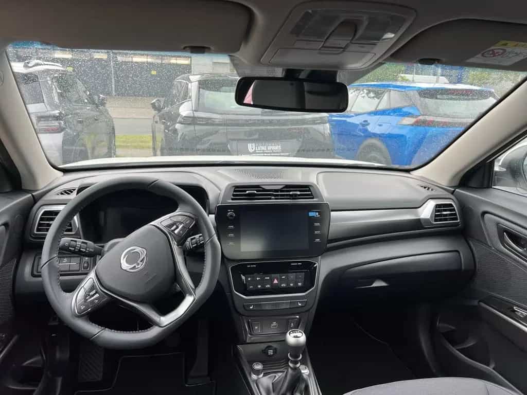KGM Tivoli Nomad MT Navi CarPlay DAB SHZ Spurhalte. 11/2025-photo-10