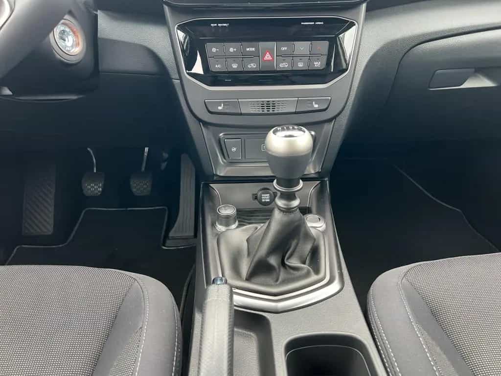 KGM Tivoli Nomad MT Navi CarPlay DAB SHZ Spurhalte. 11/2025-photo-12