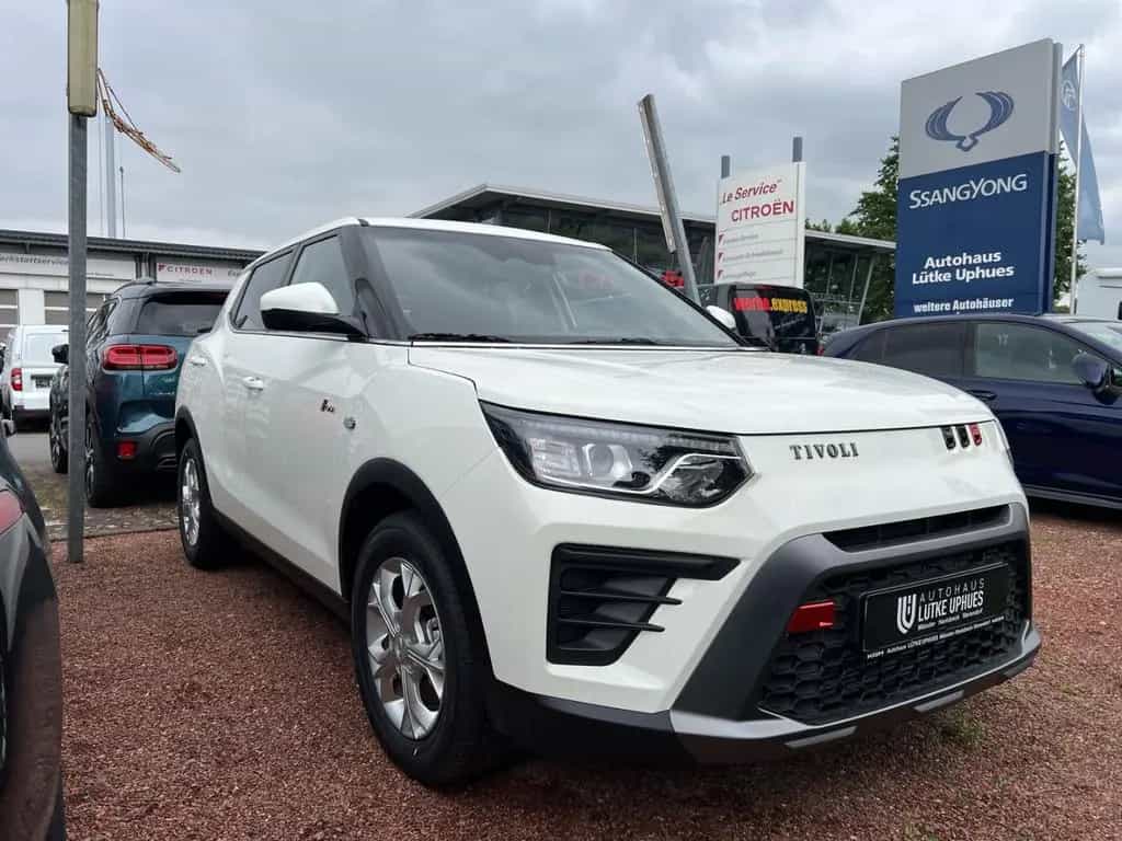 KGM Tivoli Nomad MT Navi CarPlay DAB SHZ Spurhalte. 11/2025-photo-6