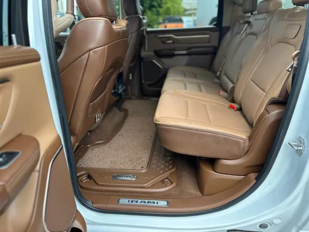 Dodge RAM1500 5,7 Longhorn+Sporthaube+Bed Step 09/2020-photo-17