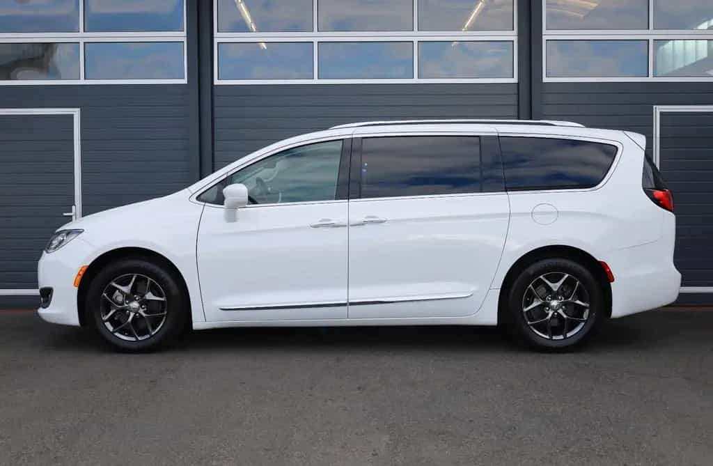 Chrysler Pacifica 3.6 V6/CarPlay/SHZ/KAMERA/TOTW/R18 01/2019-photo-3