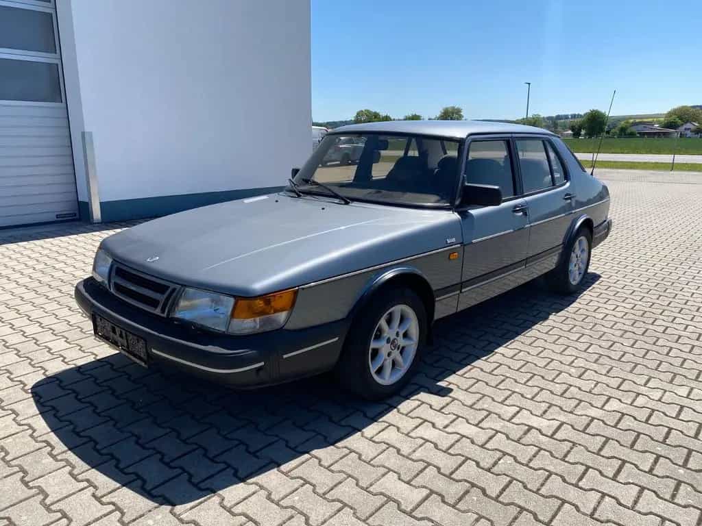 Saab 900 i 16V Oldtimer 06/1992-photo-0