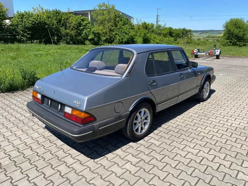 Saab 900 i 16V Oldtimer 06/1992-photo-2