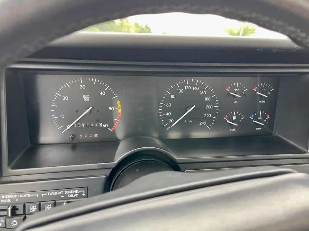 Cadillac Allante V8*Deutsche Ausl.*ORIGINAL 11.450 KM* 09/1991-photo-37