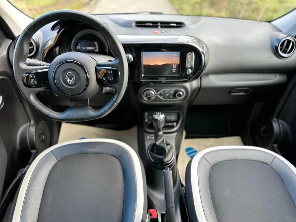 Renault Twingo Urban Night*Faltdach*Navi*Kamera*Temp*SHZ 08/2022-photo-7