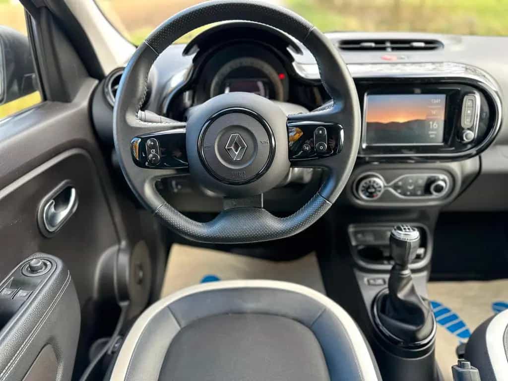 Renault Twingo Urban Night*Faltdach*Navi*Kamera*Temp*SHZ 08/2022-photo-12