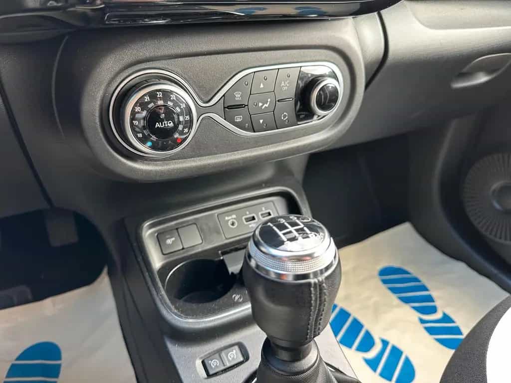 Renault Twingo Urban Night*Faltdach*Navi*Kamera*Temp*SHZ 08/2022-photo-14