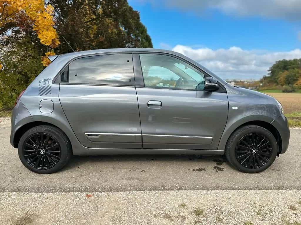 Renault Twingo Urban Night*Faltdach*Navi*Kamera*Temp*SHZ 08/2022-photo-3