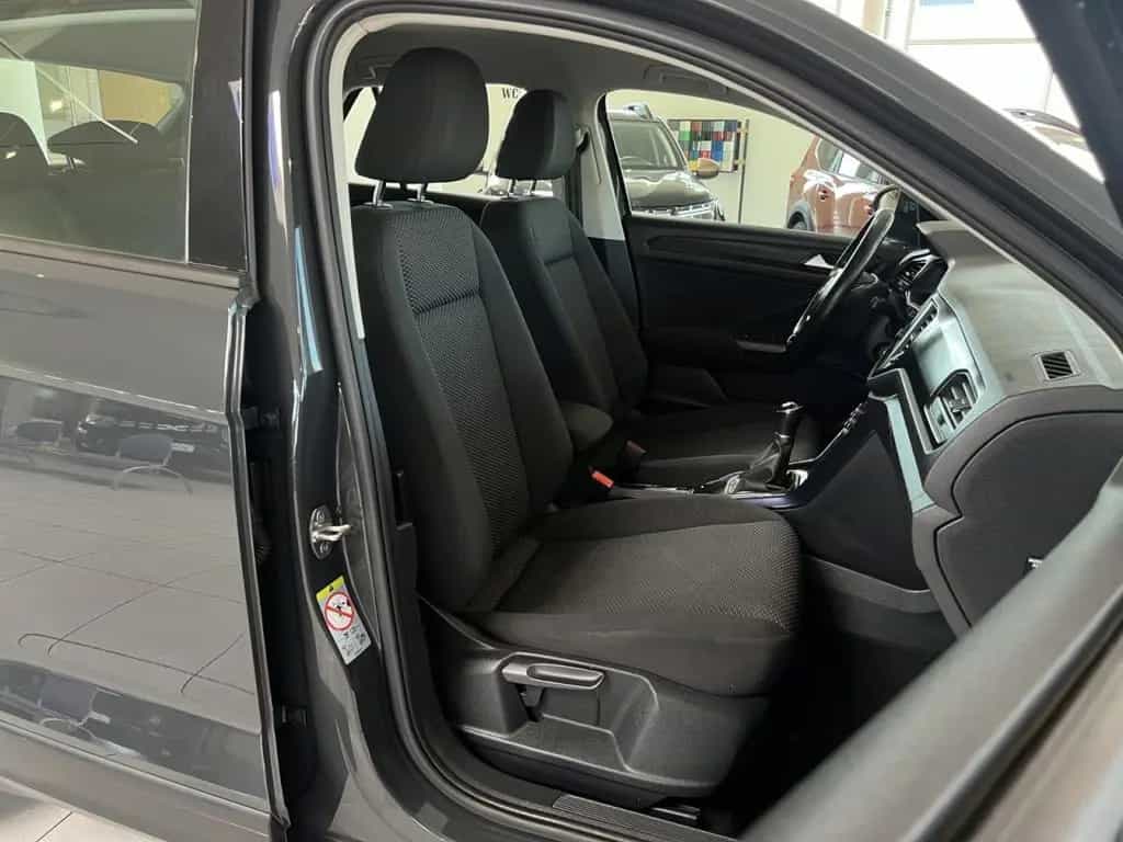 Volkswagen T-Roc Basis 1.0 TSI PDC SHZG KLIMA BT RADIO EU6 11/2018-photo-10