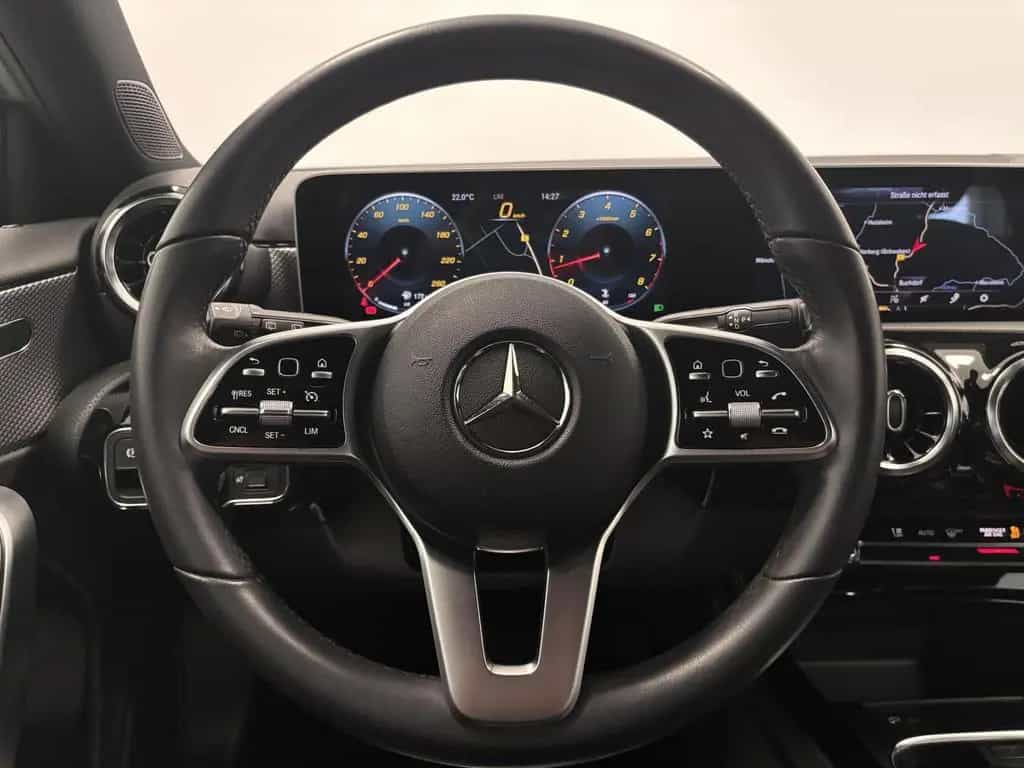 Mercedes-Benz A-Class 220 Progressive LED Navi Virtual Keyless 10/2018-photo-14