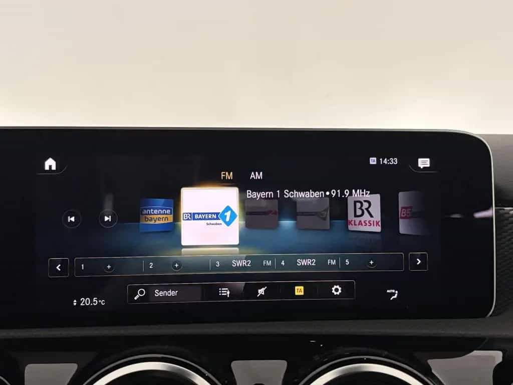 Mercedes-Benz A-Class 220 Progressive LED Navi Virtual Keyless 10/2018-photo-17