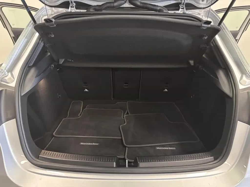 Mercedes-Benz A-Class 220 Progressive LED Navi Virtual Keyless 10/2018-photo-22