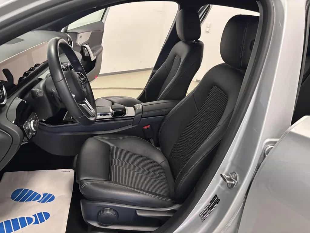 Mercedes-Benz A-Class 220 Progressive LED Navi Virtual Keyless 10/2018-photo-8