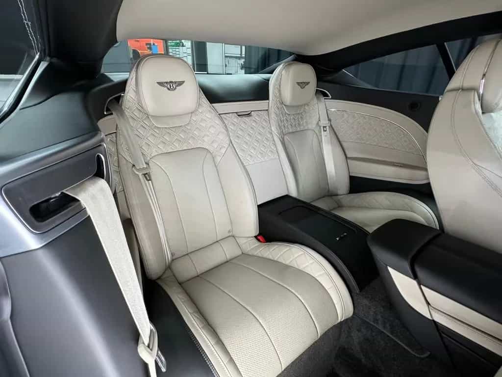 Bentley Continental GT 6.0 W12 4WD AKRAPOVIC MASSAGE 08/2018-photo-12