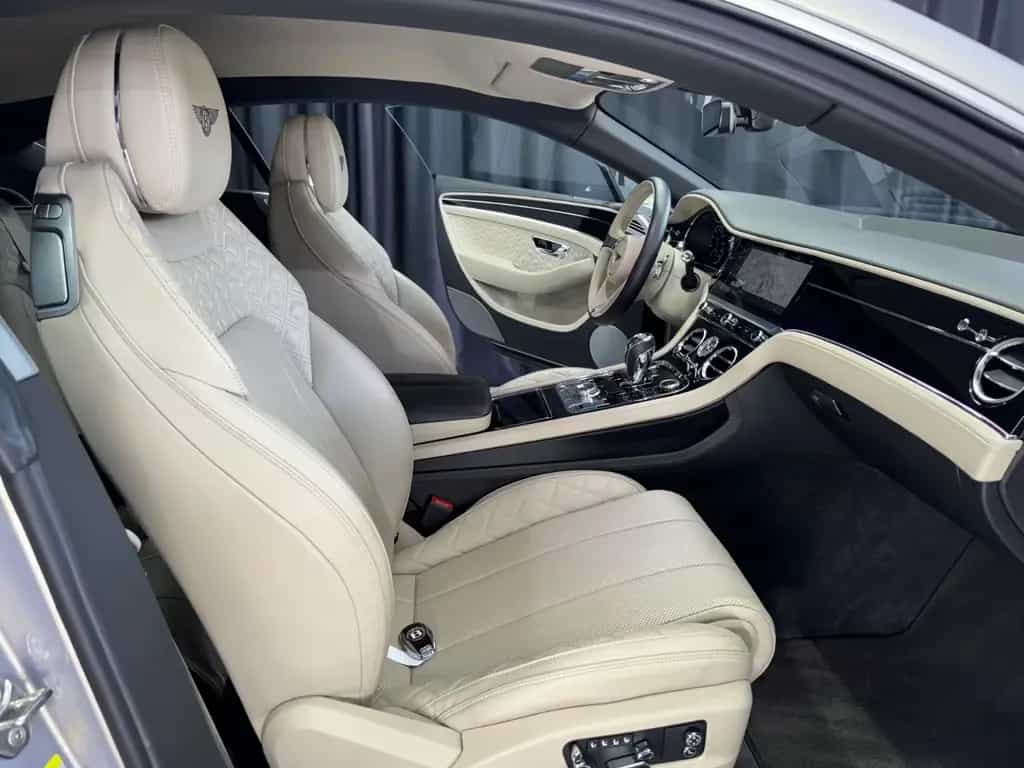 Bentley Continental GT 6.0 W12 4WD AKRAPOVIC MASSAGE 08/2018-photo-13
