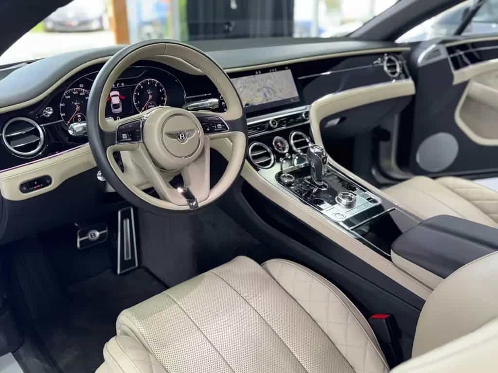 Bentley Continental GT 6.0 W12 4WD AKRAPOVIC MASSAGE 08/2018-photo-20