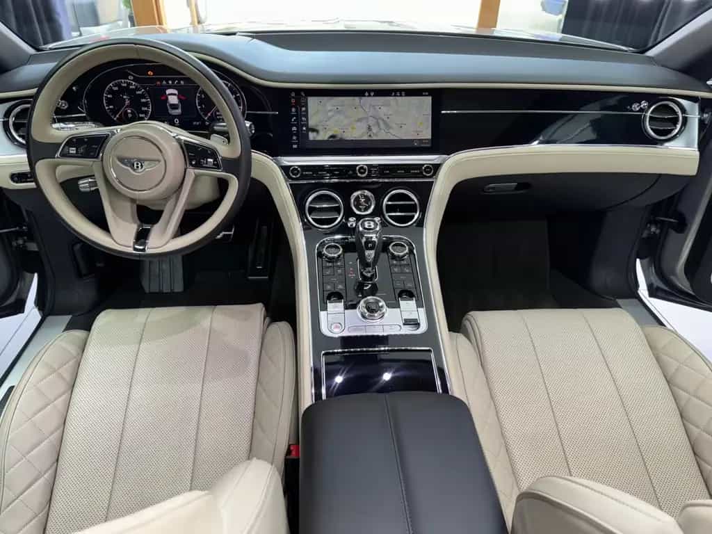Bentley Continental GT 6.0 W12 4WD AKRAPOVIC MASSAGE 08/2018-photo-21
