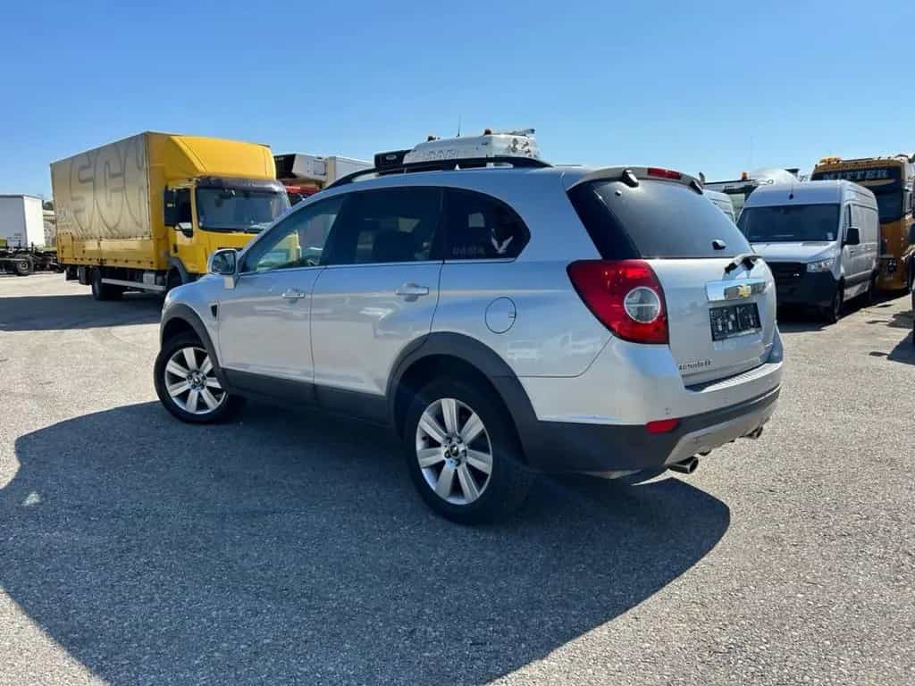 Chevrolet Captiva 3,2 V6 EXPORT 07/2010-photo-4
