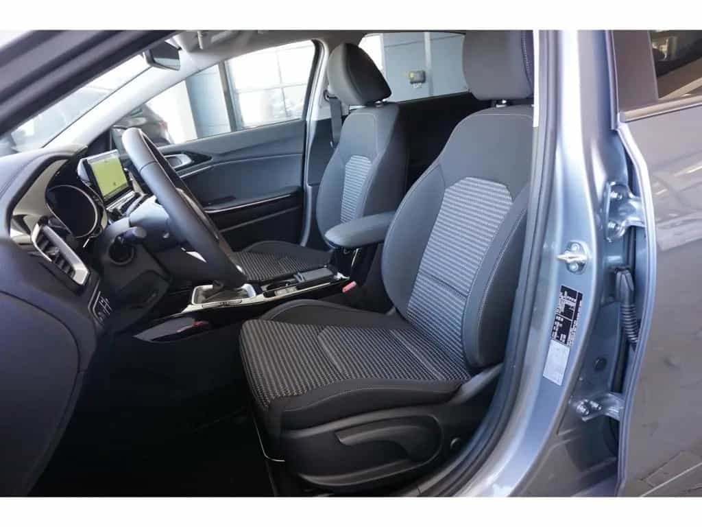 Kia Ceed 1.5T 140 Ultimate Edition Style JBL 17''LM 11/2025-photo-13