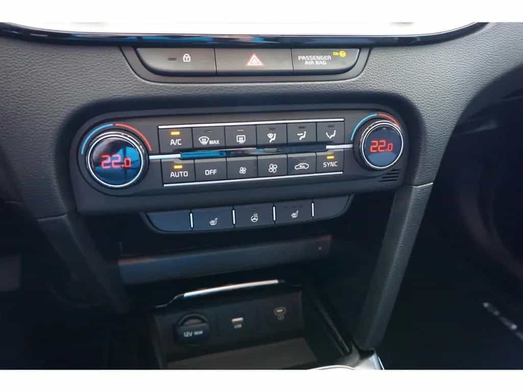Kia Ceed 1.5T 140 Ultimate Edition Style JBL 17''LM 11/2025-photo-18