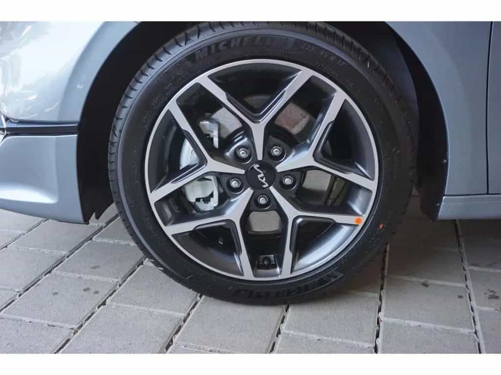 Kia Ceed 1.5T 140 Ultimate Edition Style JBL 17''LM 11/2025-photo-6