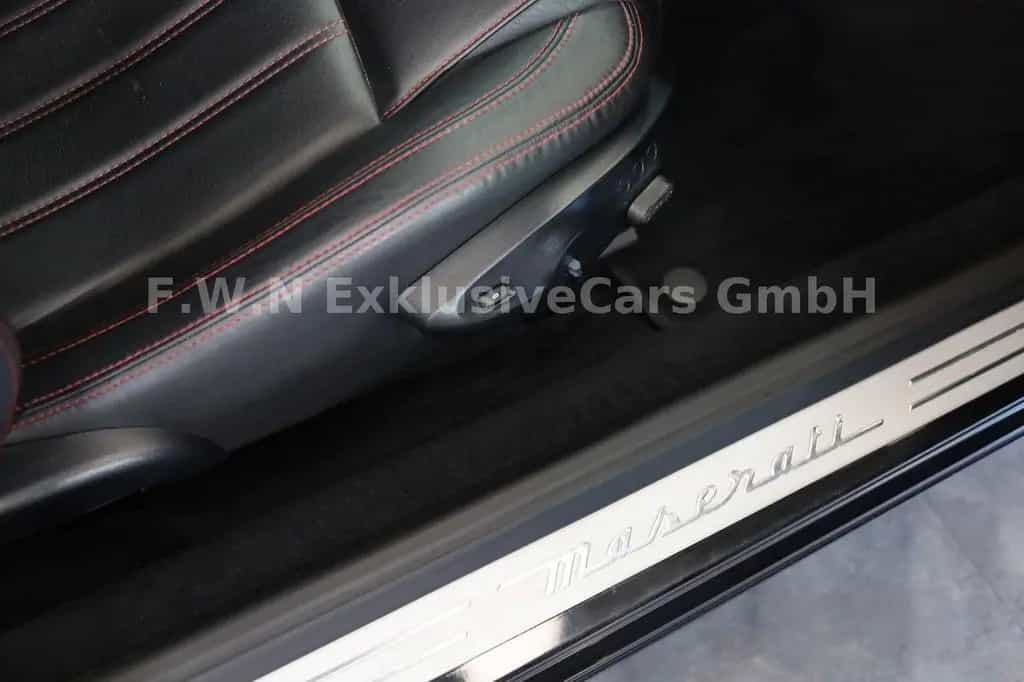 Maserati Granturismo 4.2 V8 Automatik*Leder*Sport Coupe 06/2008-photo-19