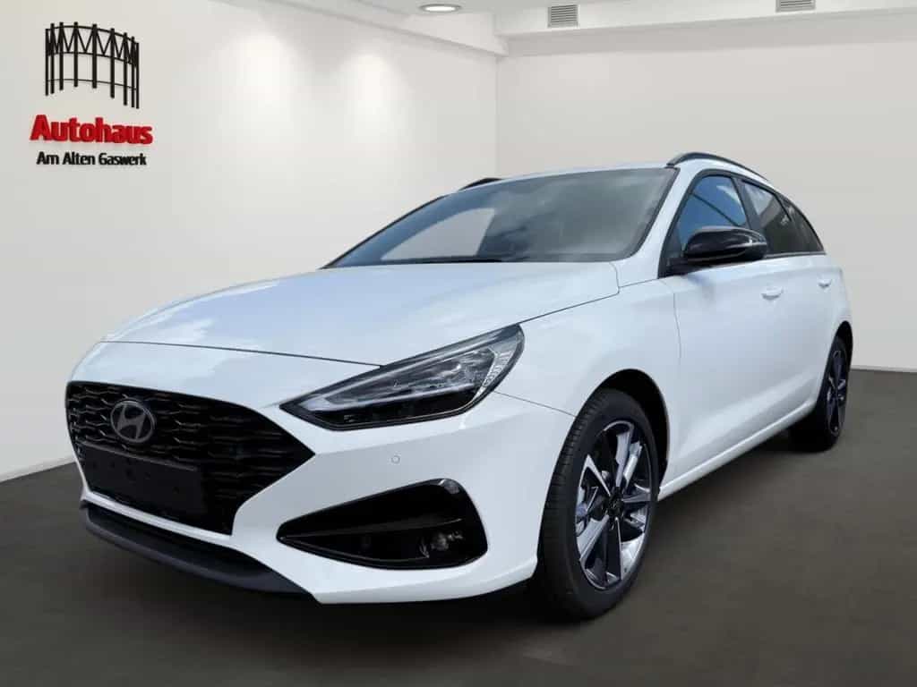 Hyundai i30 KOMBI ADVANTAGE PLUS+AUTOMAT+NAVI+KLIMAAUT+S 05/2025-photo-0