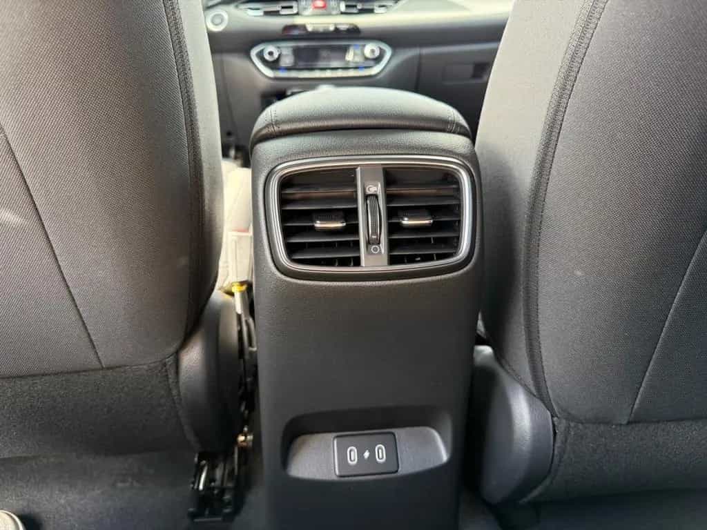 Hyundai i30 KOMBI ADVANTAGE PLUS+AUTOMAT+NAVI+KLIMAAUT+S 05/2025-photo-15