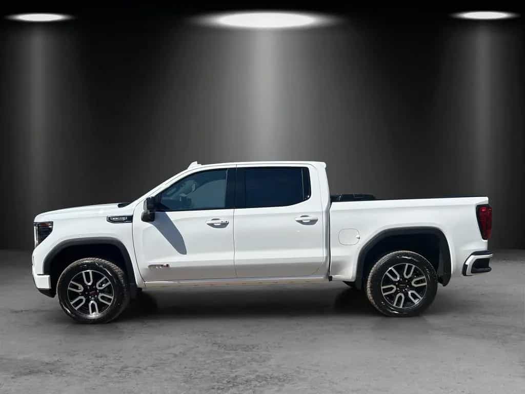 GMC Sierra 1500 AT4 Crew Cab Short Bed AHK/LED/SHD/ null-photo-1