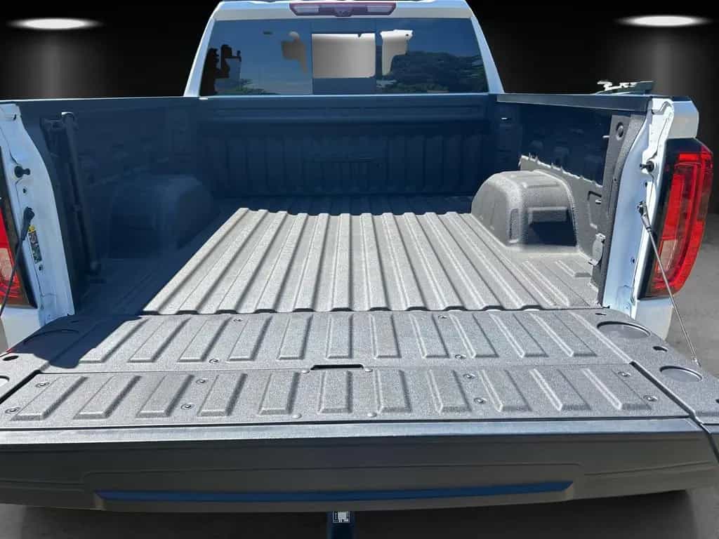 GMC Sierra 1500 AT4 Crew Cab Short Bed AHK/LED/SHD/ null-photo-6