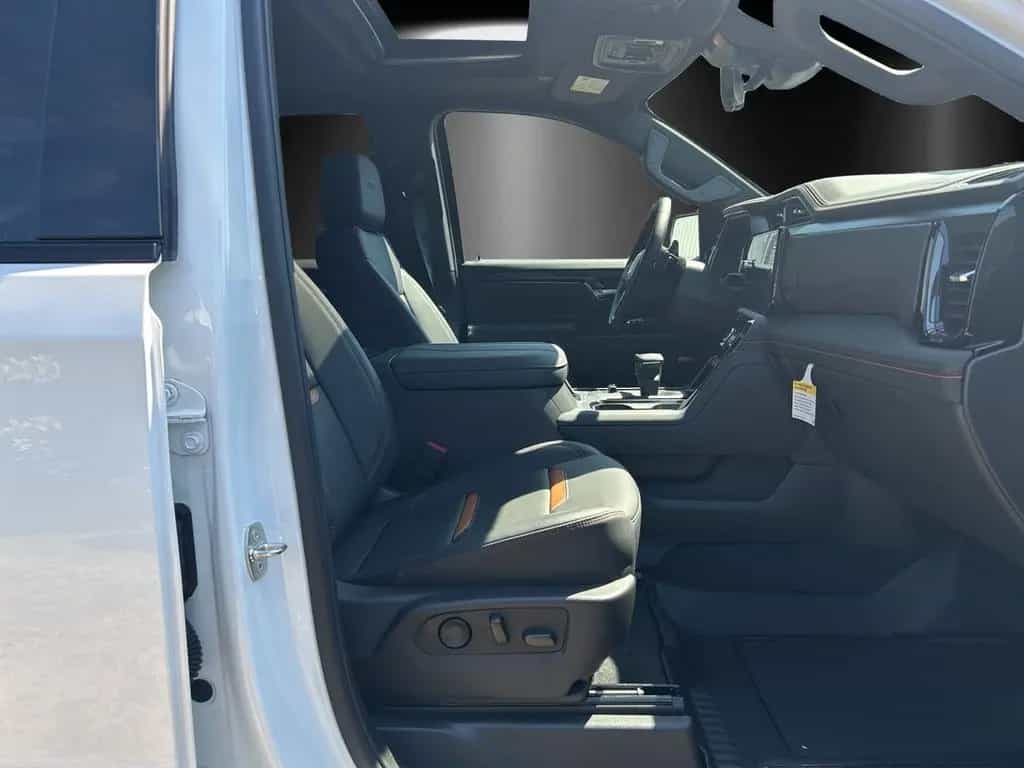 GMC Sierra 1500 AT4 Crew Cab Short Bed AHK/LED/SHD/ null-photo-7
