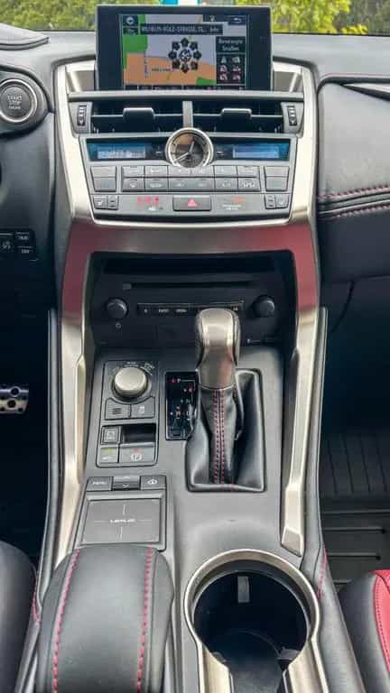 Lexus NX 200 t Sport Leder*Automatik 01/2015-photo-16