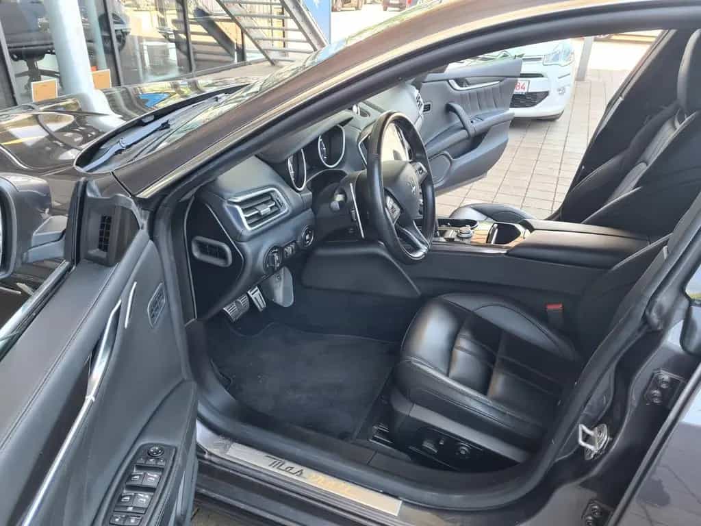 Maserati Ghibli GranSport 430PS S Q4 LED CARPLAY 10/2020-photo-10