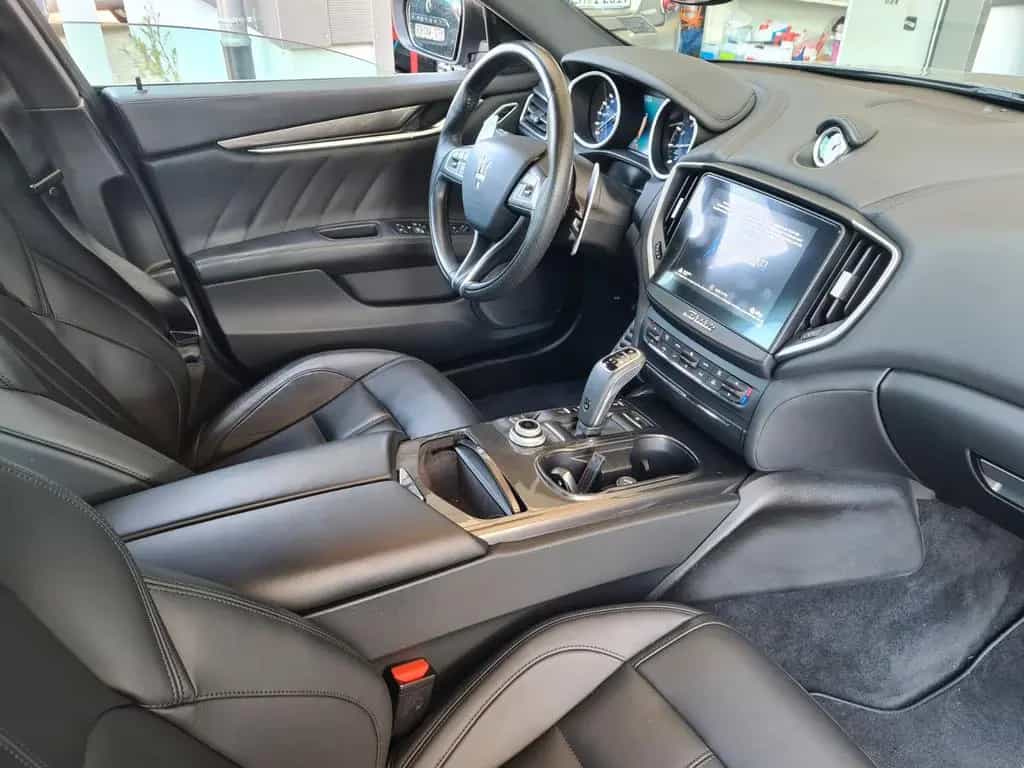 Maserati Ghibli GranSport 430PS S Q4 LED CARPLAY 10/2020-photo-9