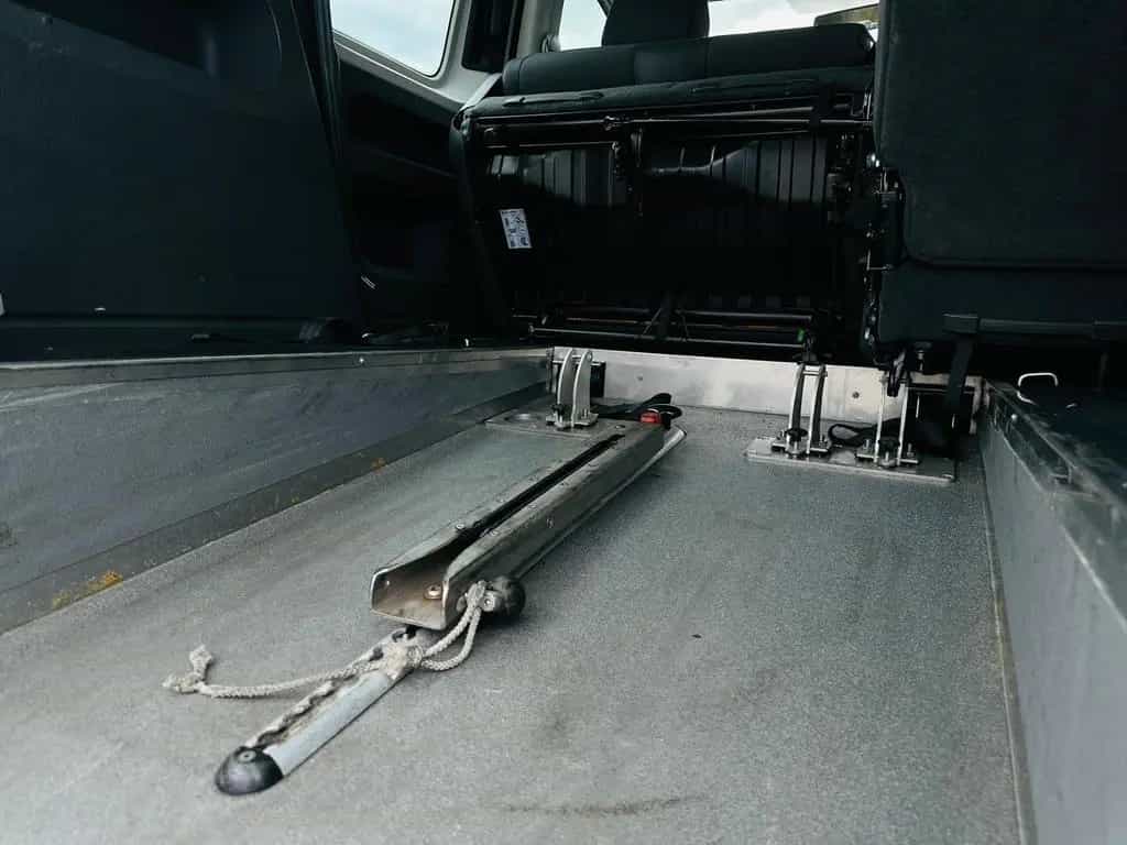Volkswagen Caddy Behindertengerecht-Rampe 07/2013-photo-10