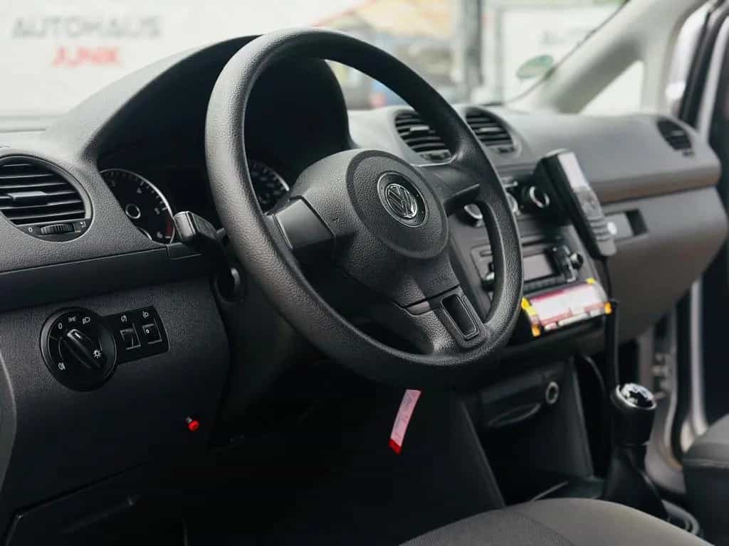 Volkswagen Caddy Behindertengerecht-Rampe 07/2013-photo-14