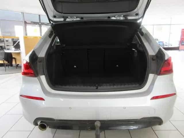 BMW 1 Series 118 i SportLine LED/NAVI/SHZ/PDC/AHK/STANDHZ/17" 09/2020-photo-21