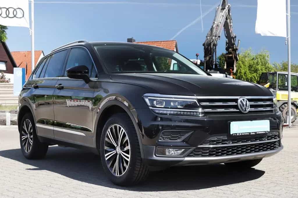 Volkswagen Tiguan Highline 2.0 TSI 4MOTION, DSG, Navi, LED, 05/2020-photo-1