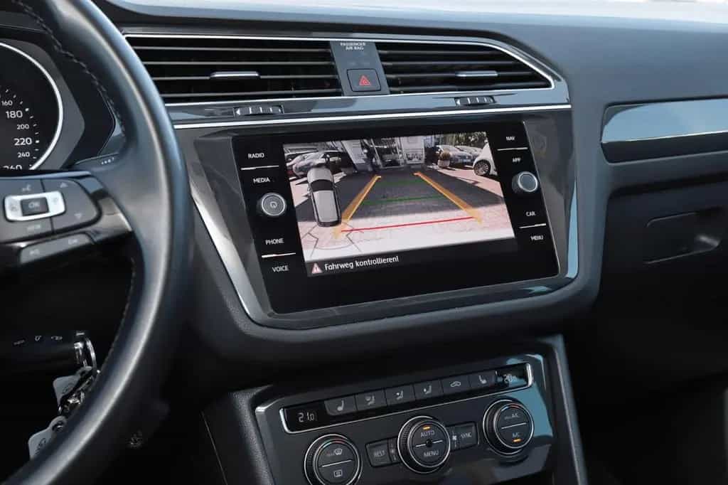 Volkswagen Tiguan Highline 2.0 TSI 4MOTION, DSG, Navi, LED, 05/2020-photo-13