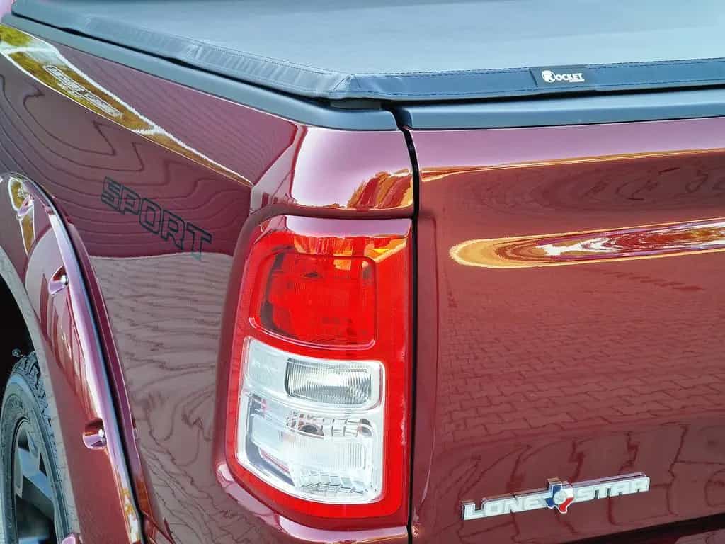 Dodge RAM 1500 5.7 4x4 Lone Star LED Kamera Navi AHK 12/2022-photo-13