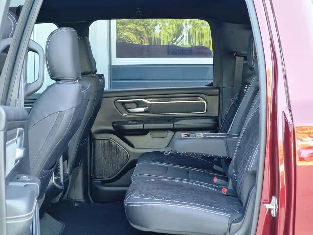 Dodge RAM 1500 5.7 4x4 Lone Star LED Kamera Navi AHK 12/2022-photo-20