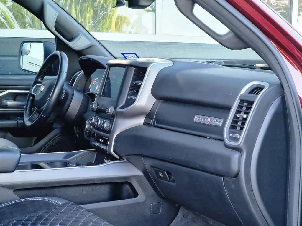 Dodge RAM 1500 5.7 4x4 Lone Star LED Kamera Navi AHK 12/2022-photo-29