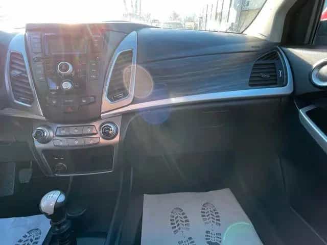 Ssangyong Korando 2.2 Diesel e-XDi 4WD Allrad+Klima+Euro6 12/2017-photo-19
