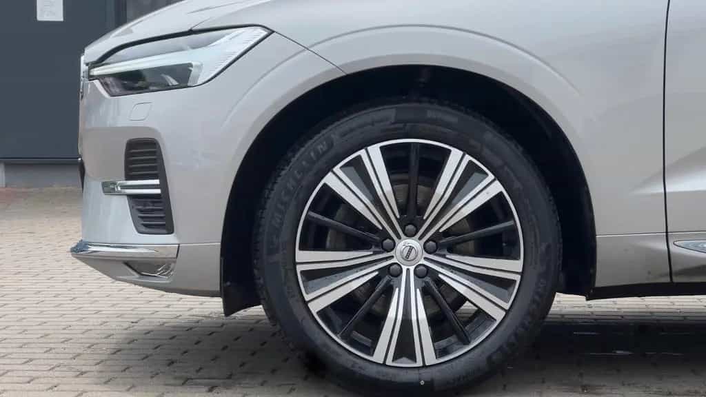 Volvo XC60 B5 D Ultimate Bright AWD*AHK*STHZG*Massage* 12/2022-photo-1